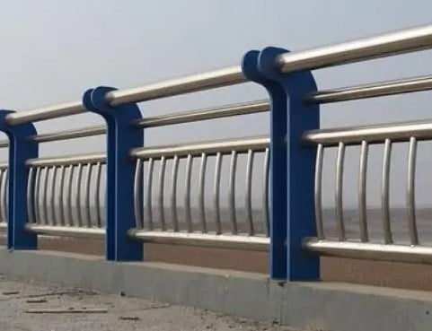 橋梁護欄